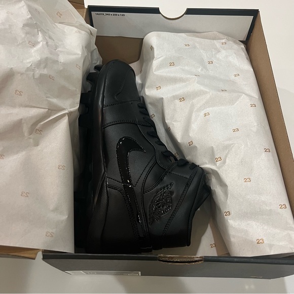 Men's Air Jordan 1 Retro MCS Black Baseball Cleats AV5354-002 Brand NEW with BOX - Picture 2 of 9